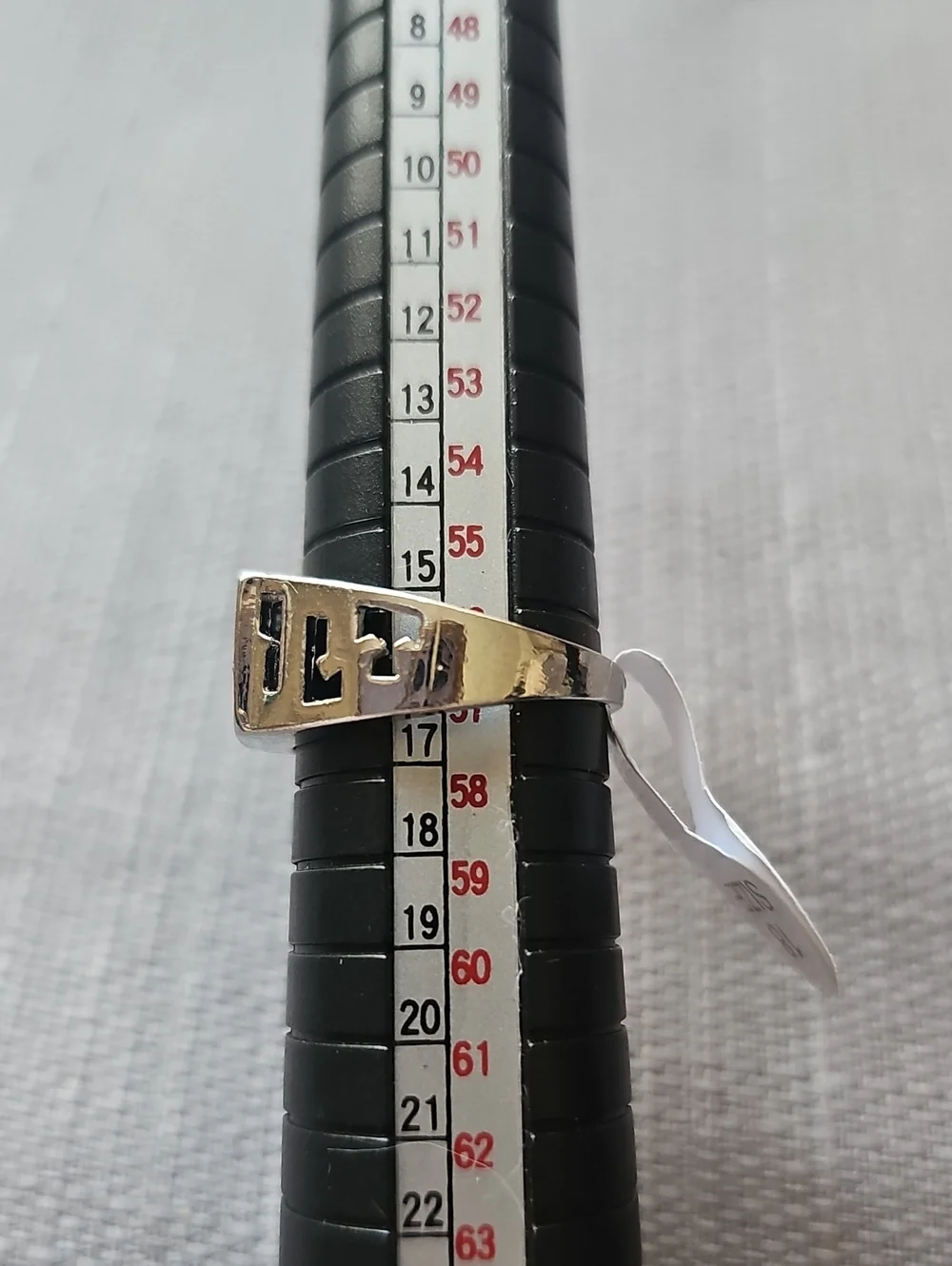 N/A stylish silver